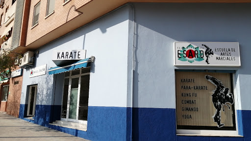 Esaro - Escuela de Karate shotokan y terapias naturales