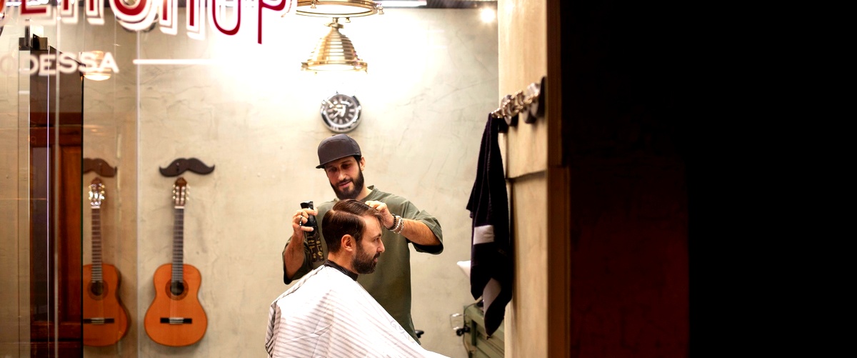 ¿Cuánto cobran los barberos por un corte de pelo?