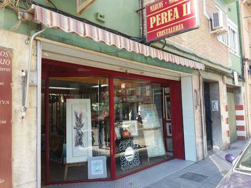 Taller de marquetería, tienda de enmarcación y cristalería en Alicante