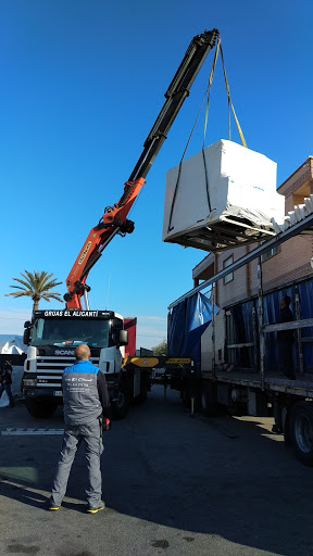 Grúas y Transportes Especiales El Alicanti