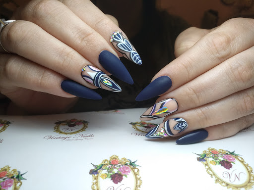 Vintage Nails by Diana