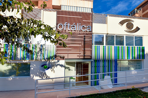 Oftálica ※ Clínica Oftalmológica en Alicante